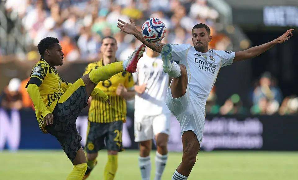 1.27亿欧巨星迷失!皇马中场战术混乱,用人失误引球迷不满