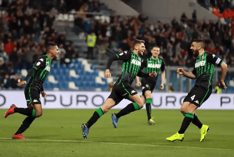 意甲焦点战:萨索洛VS帕尔马,残阵对决谁主沉浮?